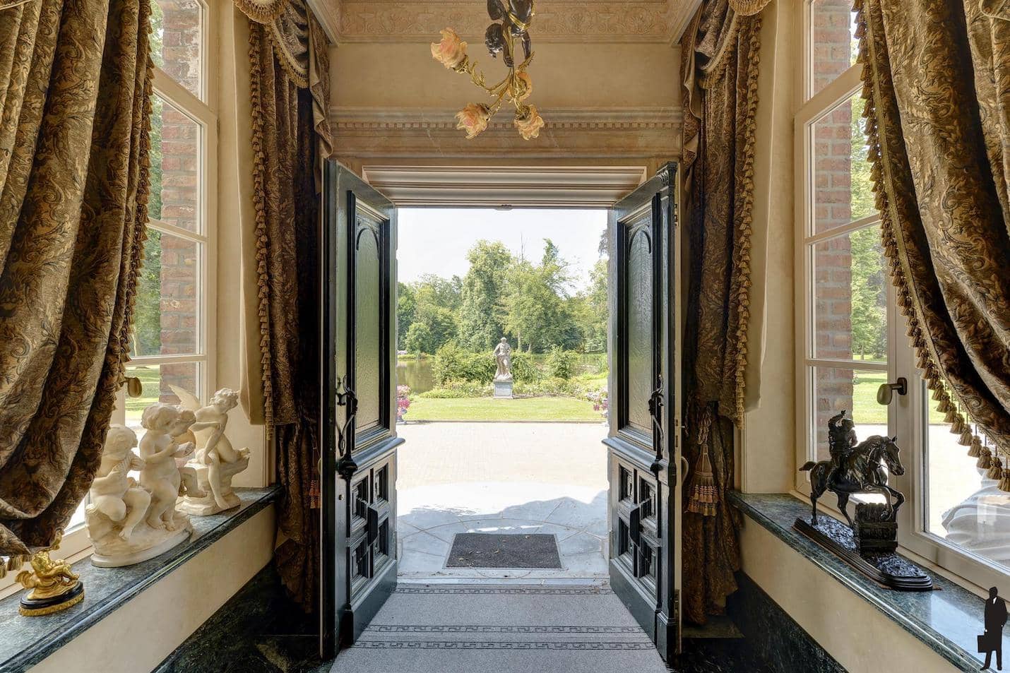 Castle for sale europe