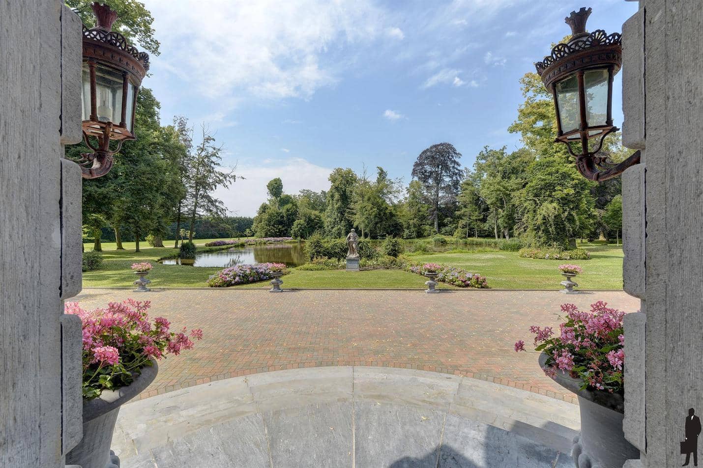 Castle for sale europe